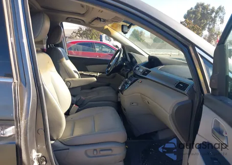 2011 Honda Odyssey Touring/Touring Elite from USA, damaged, VIN 5FNRL5H98BB063513